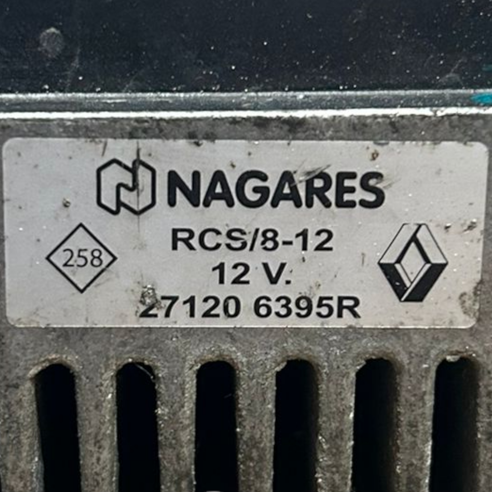 Centralina candelette renault trafic 1.6 diesel cod:271206395R (2014 >)