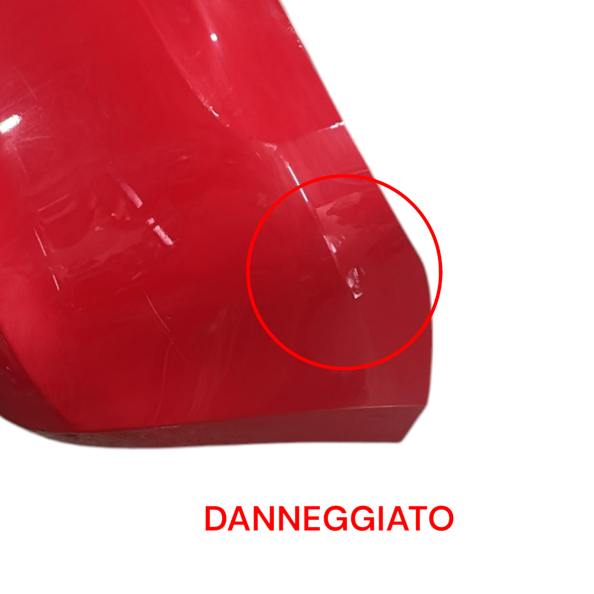 Paraurti posteriore rosso Suzuki Swift VI (2017 > )