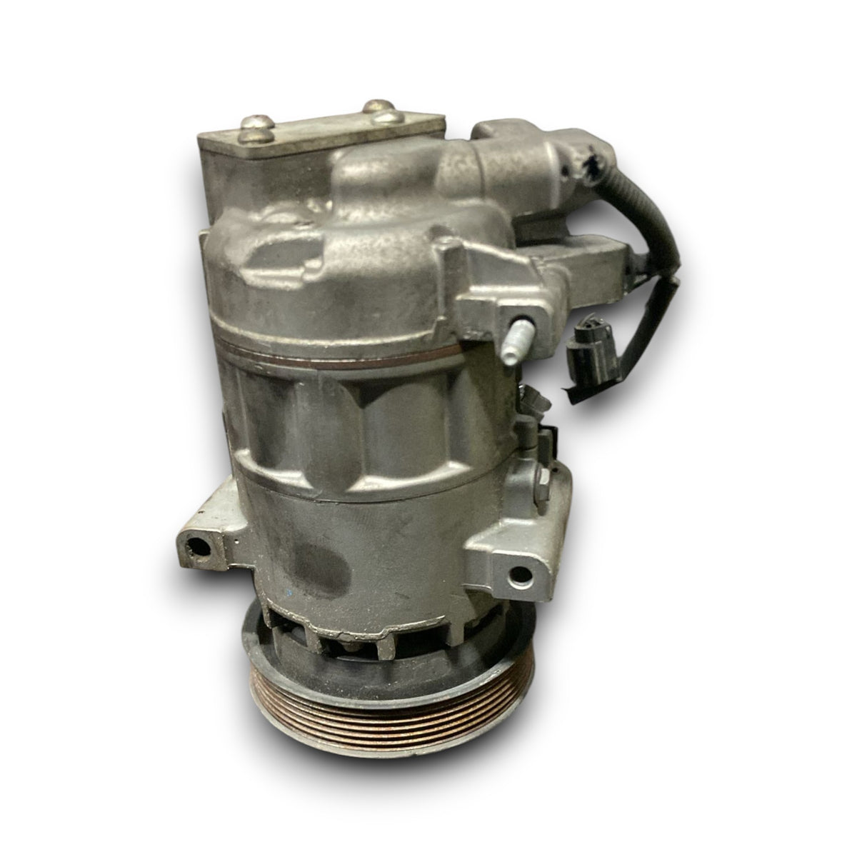 Kompresor klimatske naprave renault clio IV koda . 926008468r 1.5 dizel (2012 > 2019) 