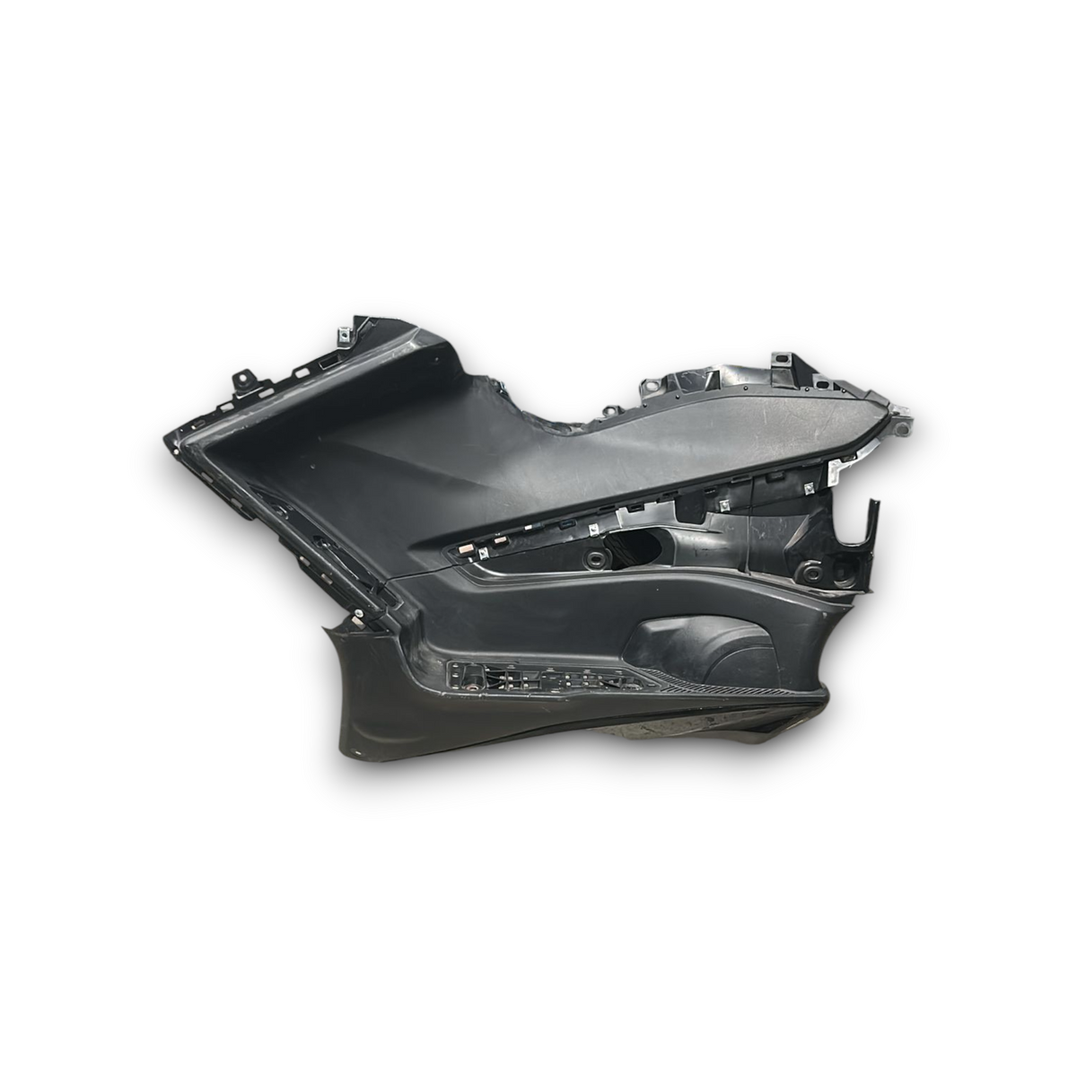 Carena copertura laterale sinistra yamaha tmax 560 cod:bbw2837l00 (2022 > 2024)