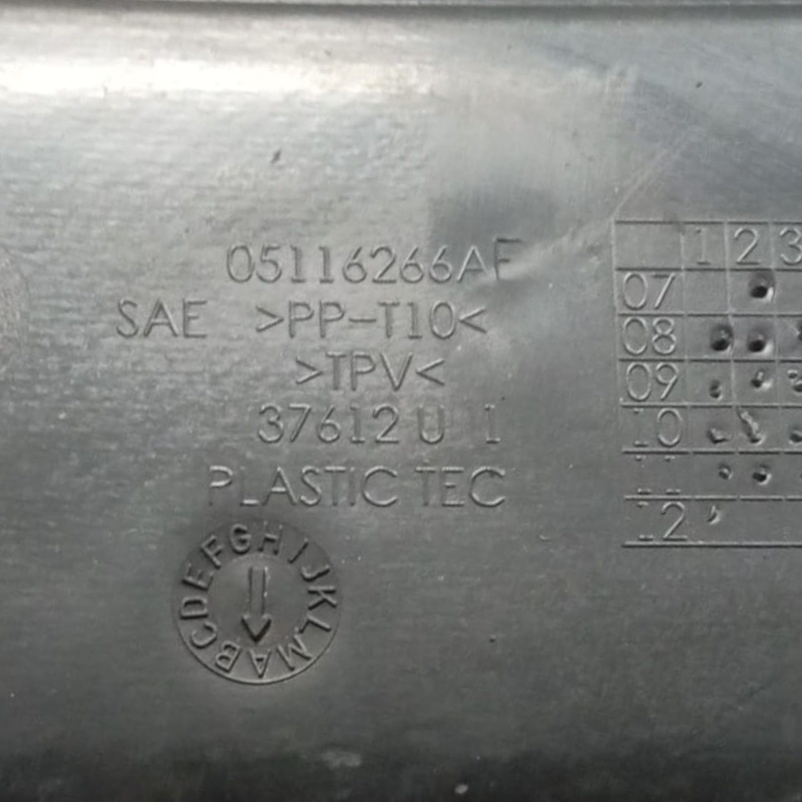 griglia gocciolatoio parabrezza fiat freemont I cod . 05116266a (2011 > 2015)