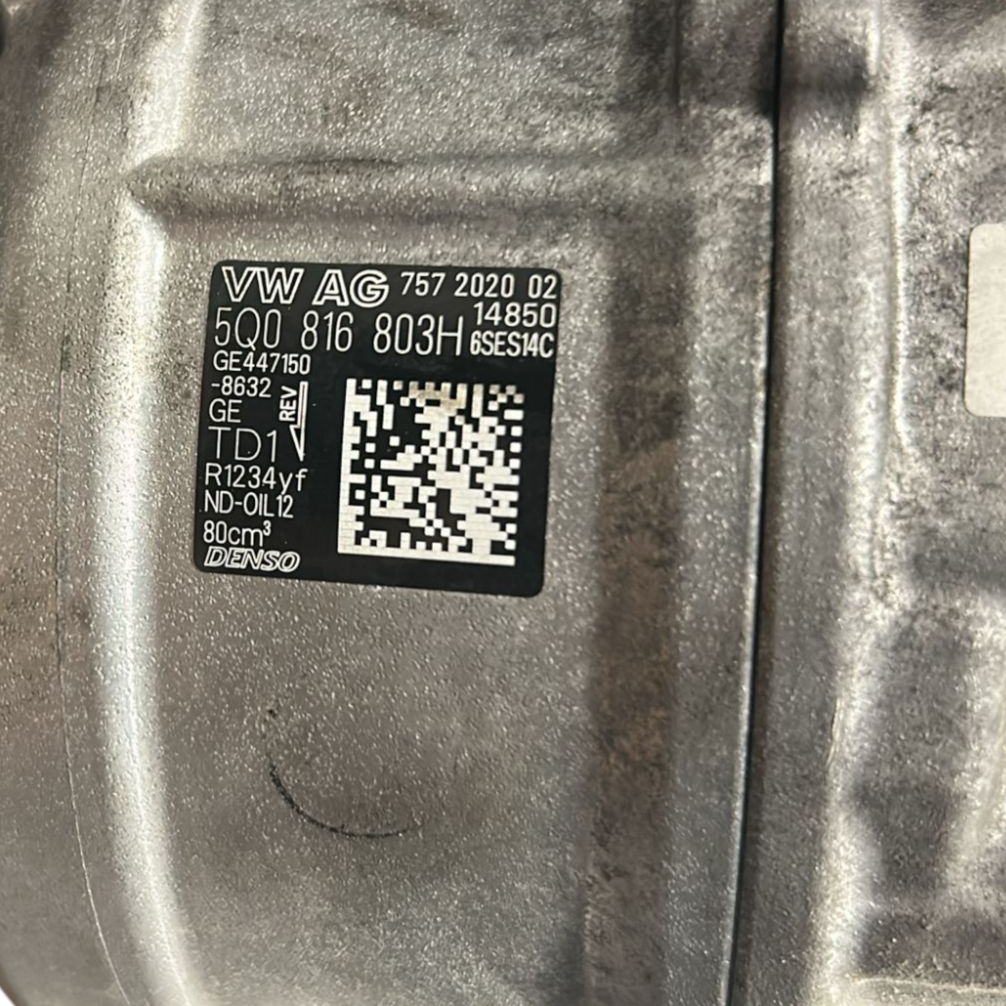 Compresor de aire acondicionado audi a3 1.6 diésel cod:5Q0816803H (2012 > 2020) 