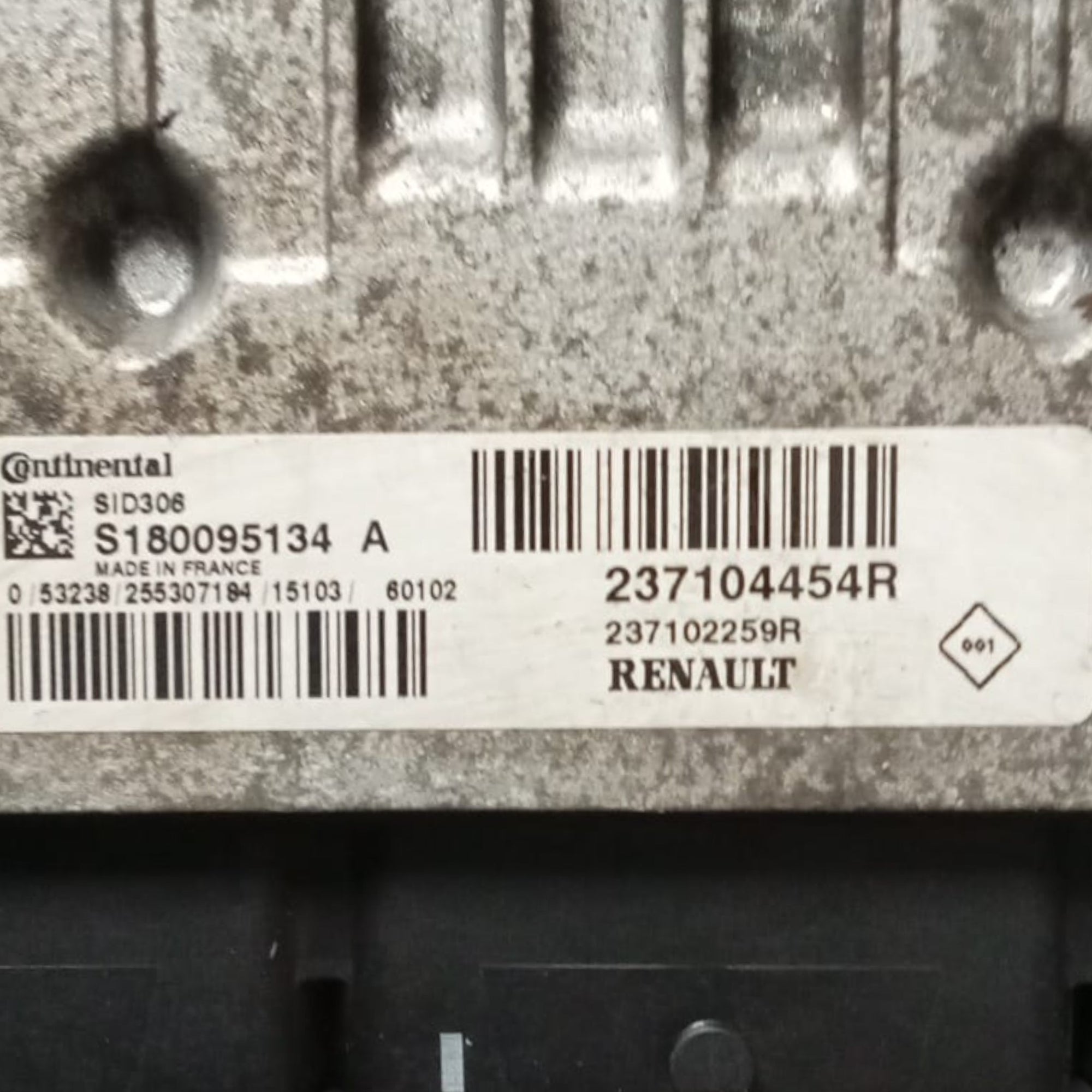 Centralna enota ECU motorja dacia duster I koda . 237104454r 1.5 dizel (2010 > 2017) 