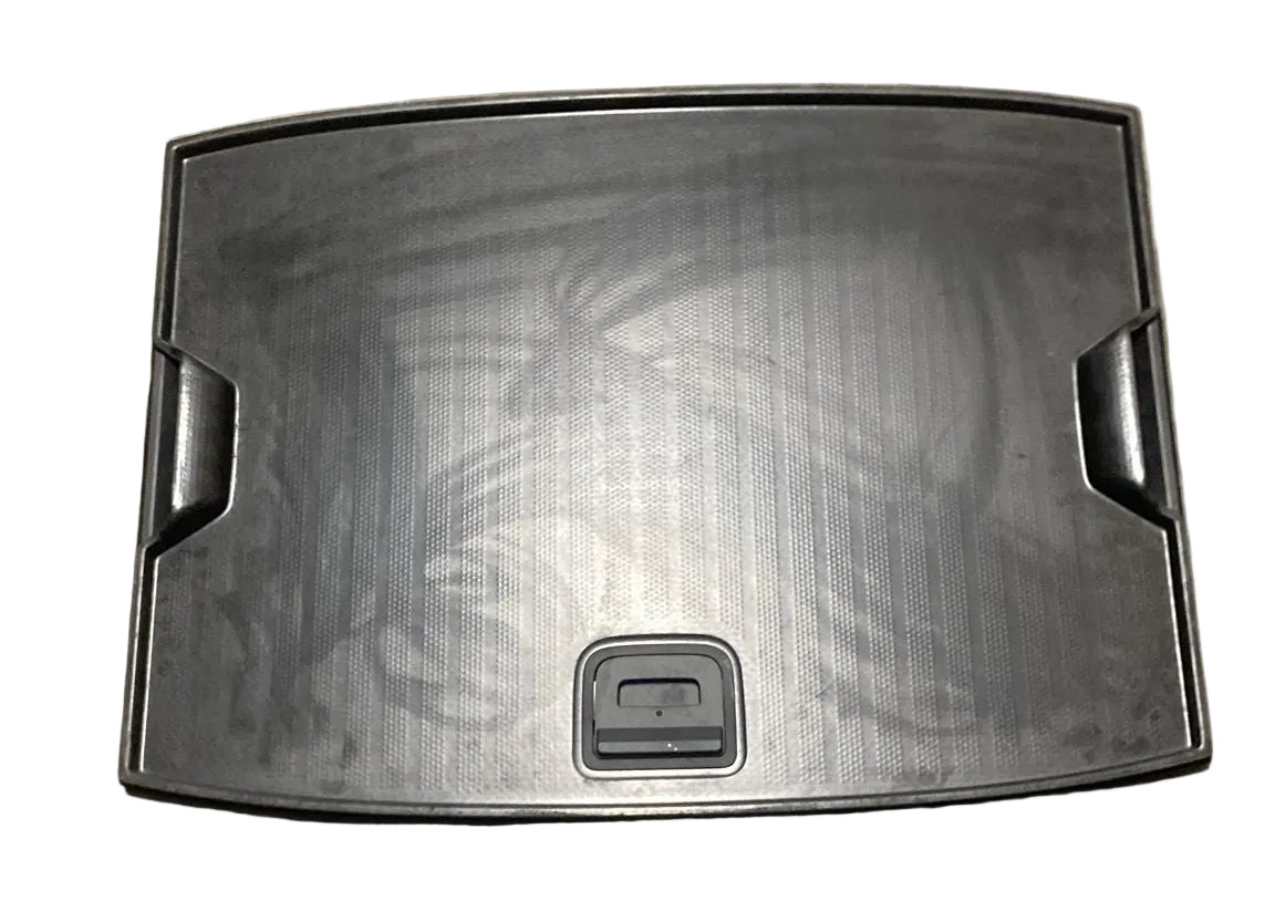 Oprema prtljažnika audi a4 b9 koda . 8w8861531 (2015 > 2024) 