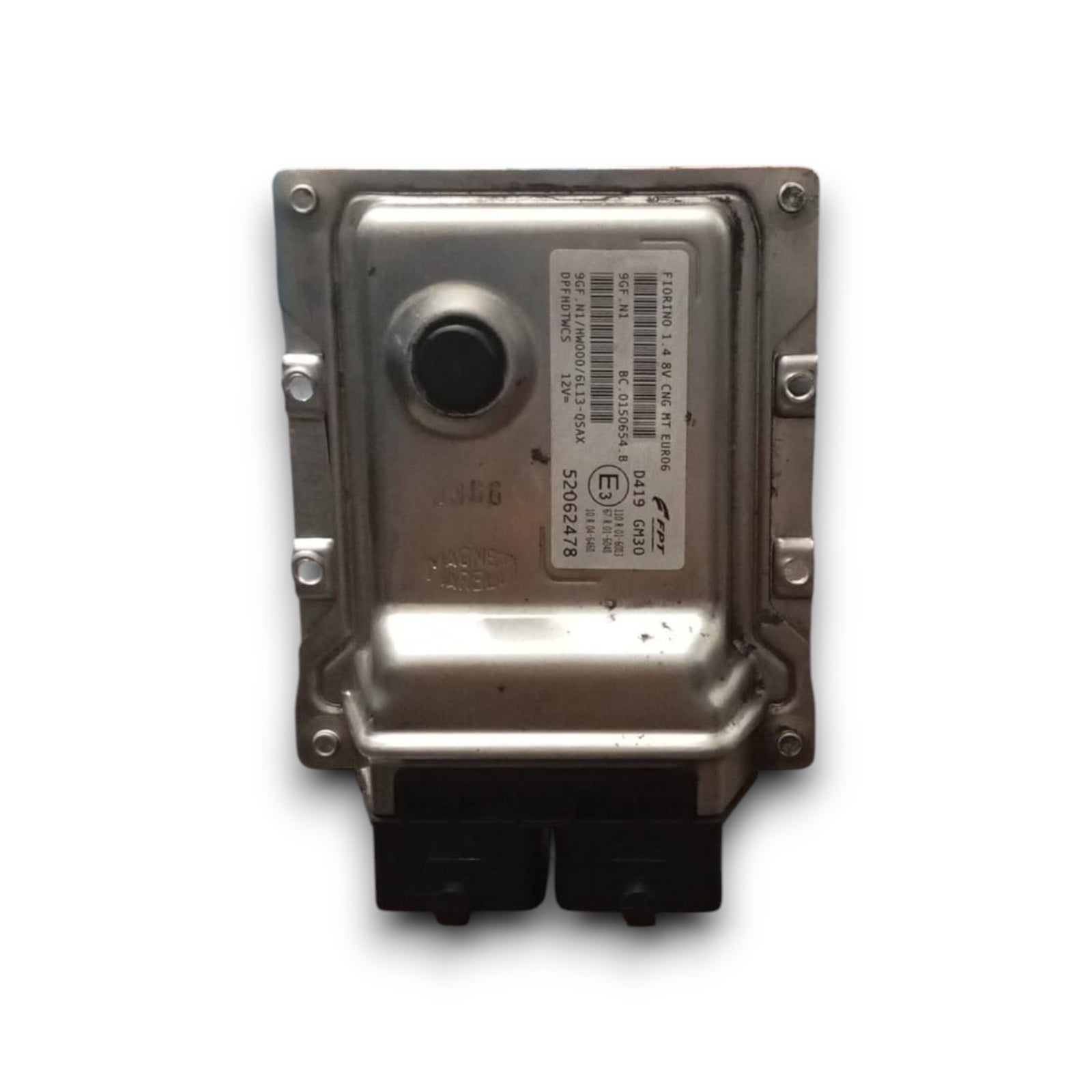 Centralna enota ECU motorja fiat fiorino III koda . 52062478 1.4 metan (2007 >) 
