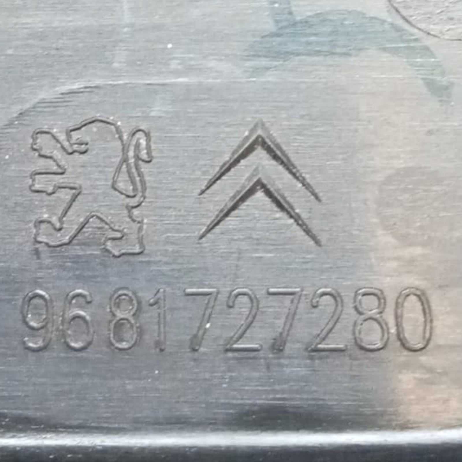 Stop / feu arrière gauche citroen c3 picasso cod . 9681727280 (2008 > 2017) 