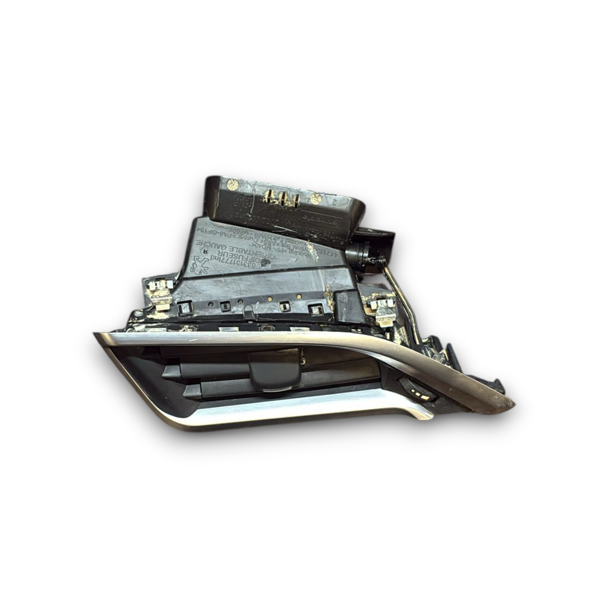 Въздушен отвор вляво peugeot 208 код: 44718-1x (2012 - 2019) 