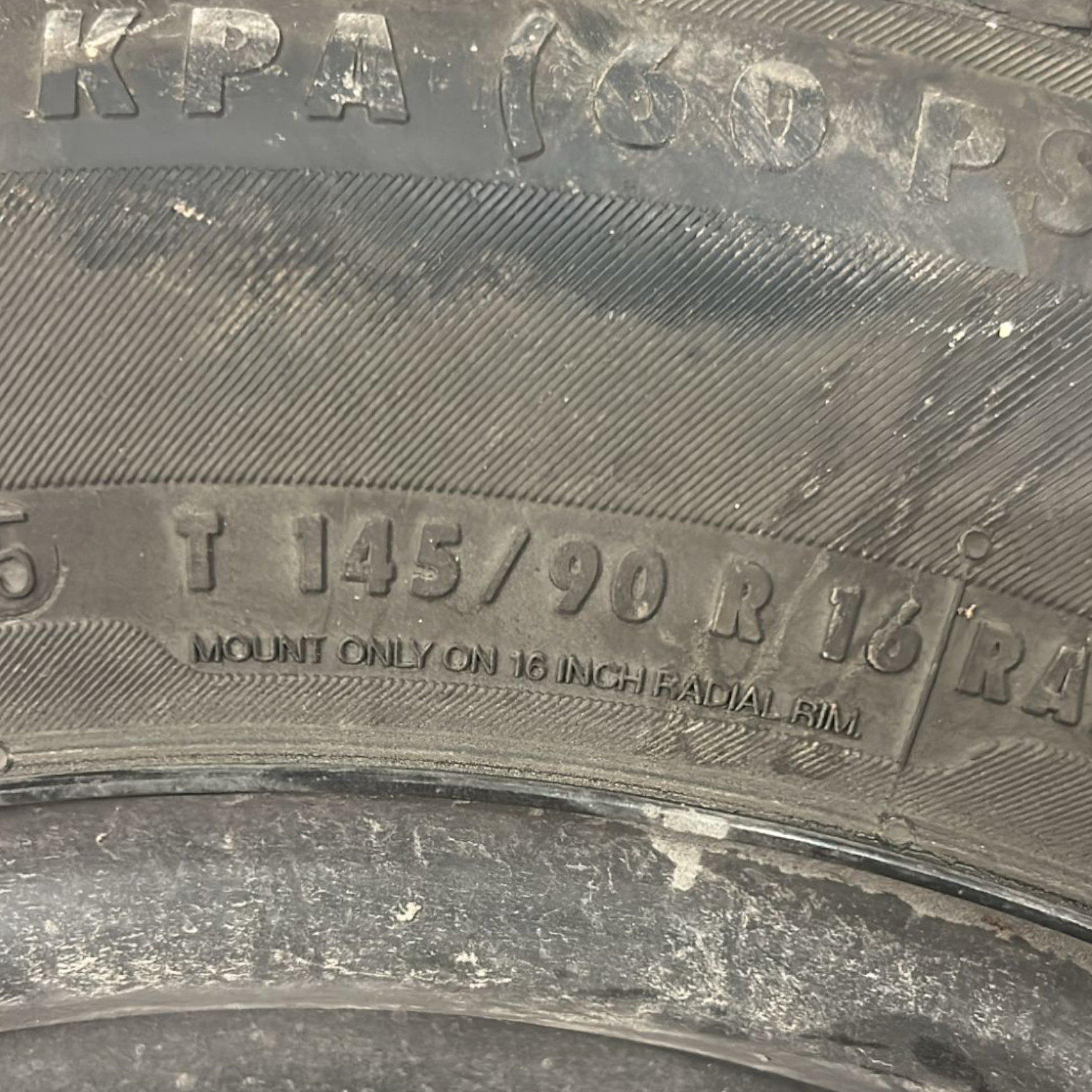 Rezervna pnevmatika za renault kadjar (2015 > 2022) (145 / 90 r16) 
