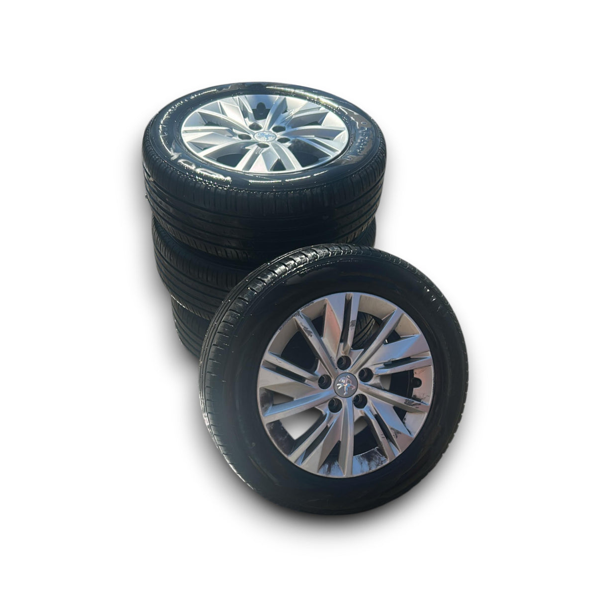 Set 4 cerchi in lega Peugeot 508 II cod.9814117777 (5 fori / 215 / 60 r16) (2017 &gt; )