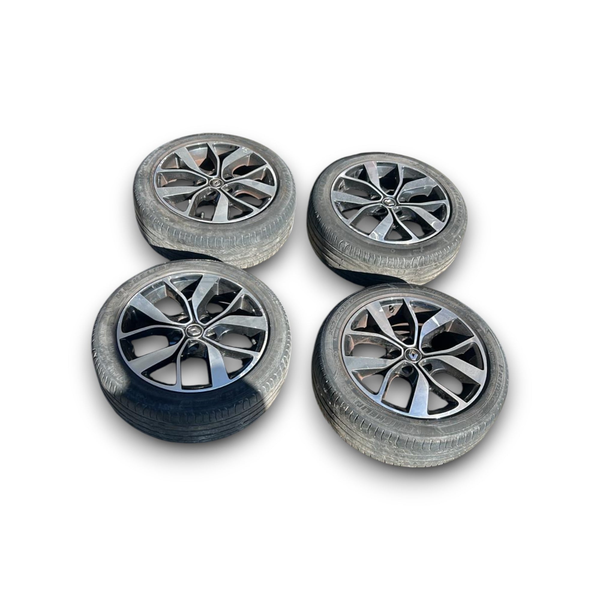 Ensemble de 4 jantes en alliage Renault Megane IV cod.403003923r (5 trous / 205 / 50 r17) (2015 > ) cod.403004294r cod.403002961r 