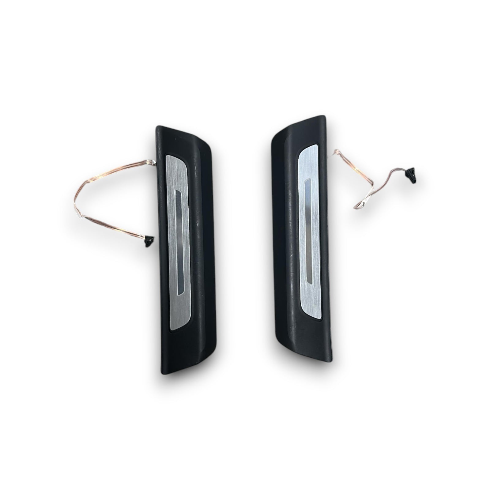 Piastre battitacco posteriori retroilluminate Audi Q8 cod.4m0947418 (2018 > 2023) cod.4m0947417