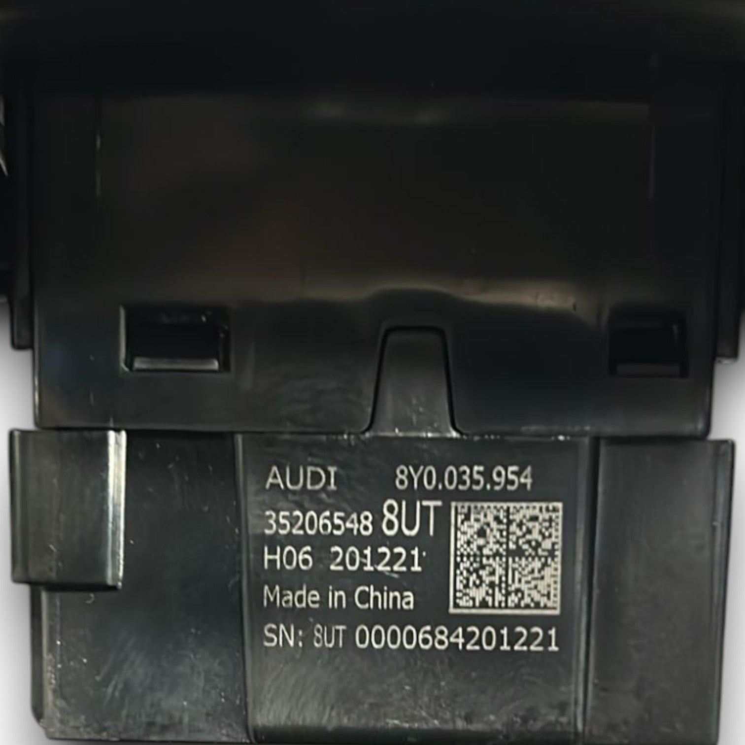 Prese posteriori usb audi a3 8y cod:8Y0035954 (2021 >)