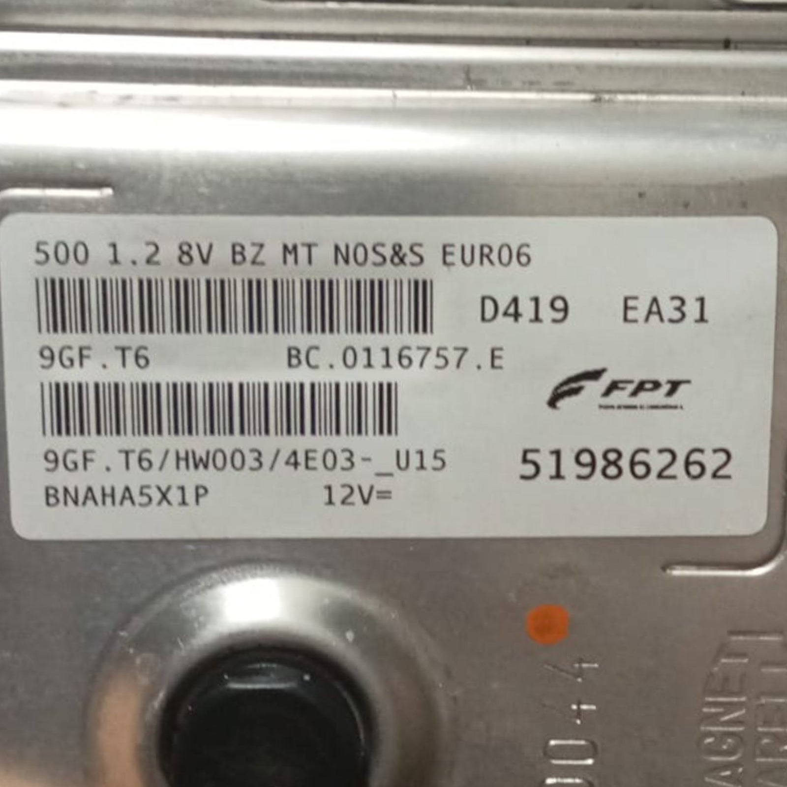 Centralna jedinica motora fiat 500 kod . 51986262 1.2 benzin (2007 > ) 