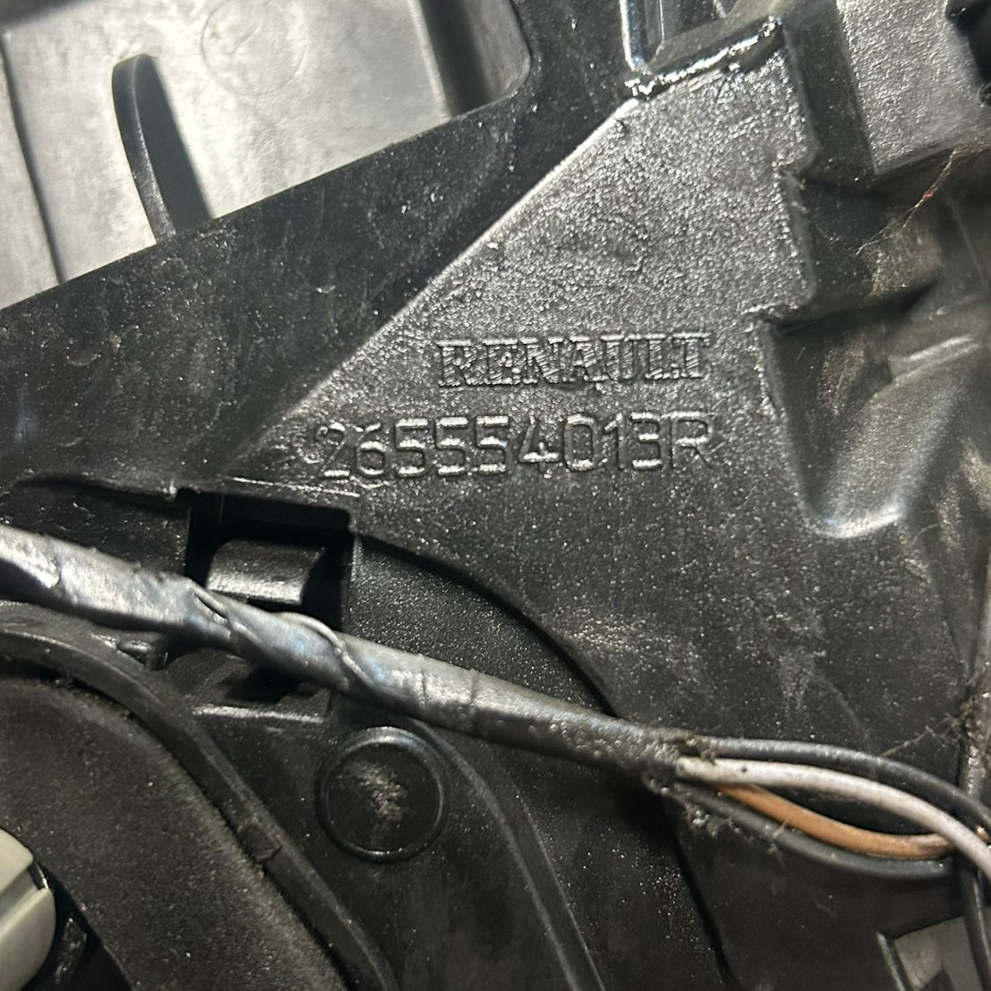 Stop / feu arrière gauche renault zoe cod:26554013R (2013 > 2024) 