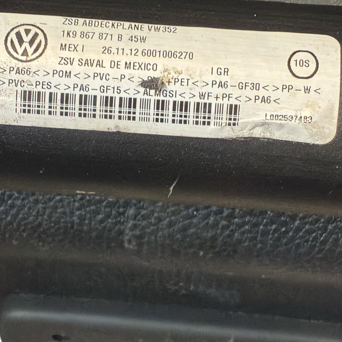 Rolo za pokrivalo / senčilo volkswagen golf vi variant sw koda : 1k9867871b ( 2008 - 2012) 