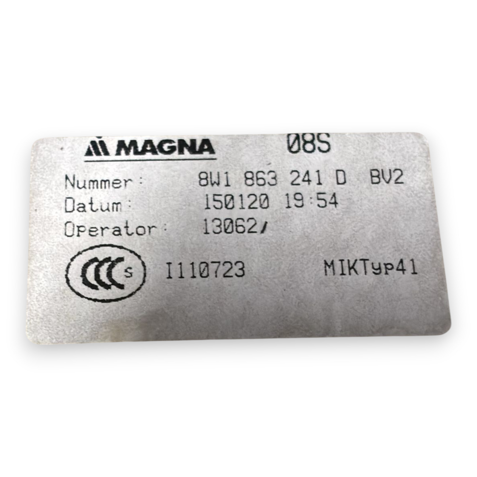 Osrednji tunel + naslon za roke audi a4 b9 koda:8w0864283 (2015-2024) 