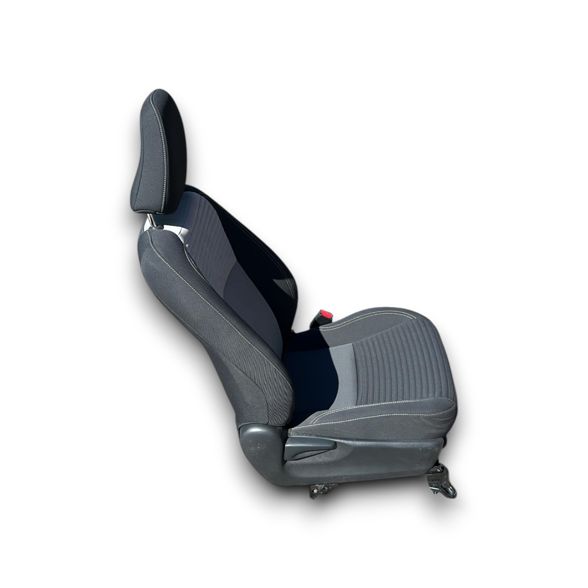 Voorkant passagiersstoel Toyota Yaris C (XP130) (2011 > 2019) in zwart en grijs stof 