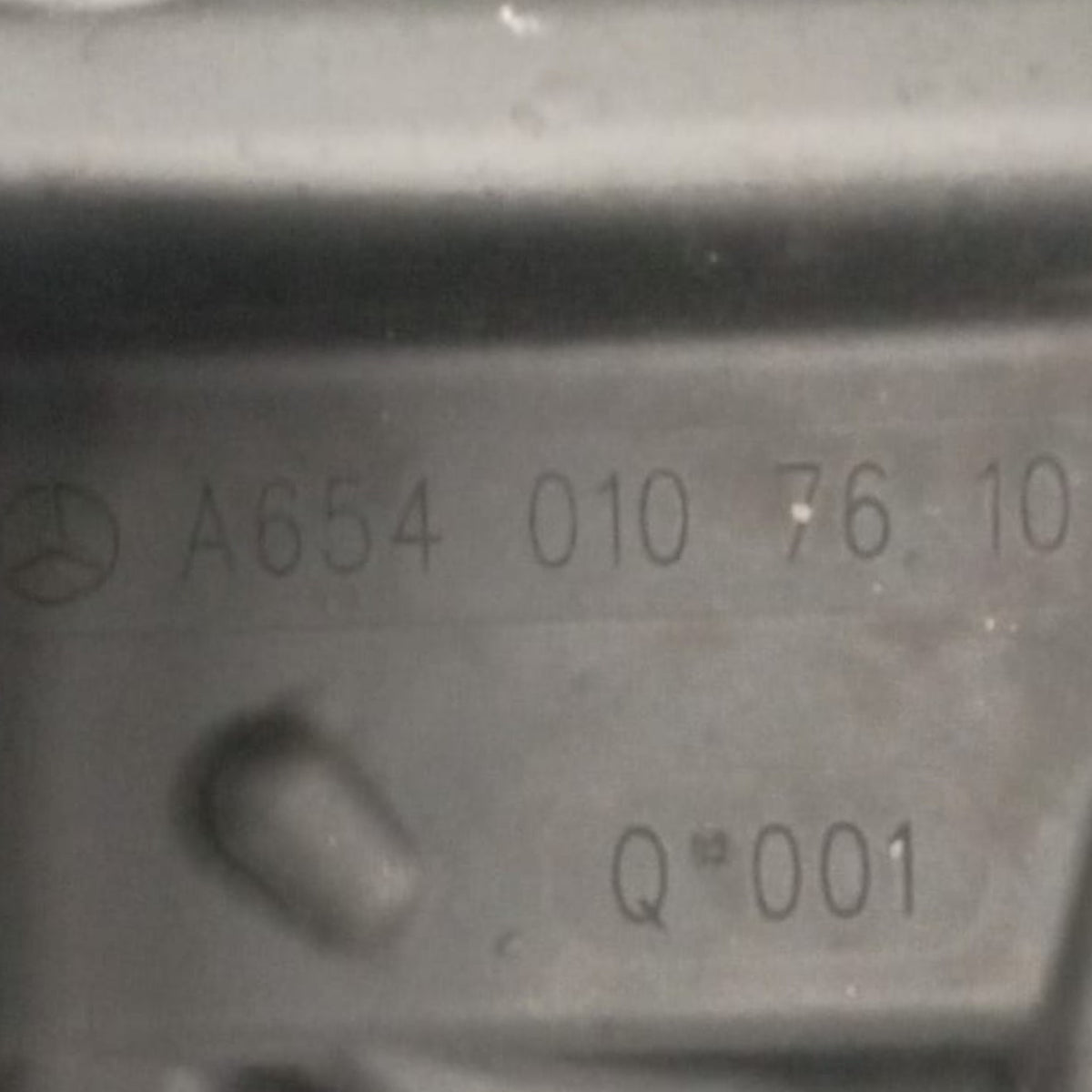 Carter / pokrov motorja mercedes benz cla 180 koda . a6540107610 1.5 dizel 2019 > 