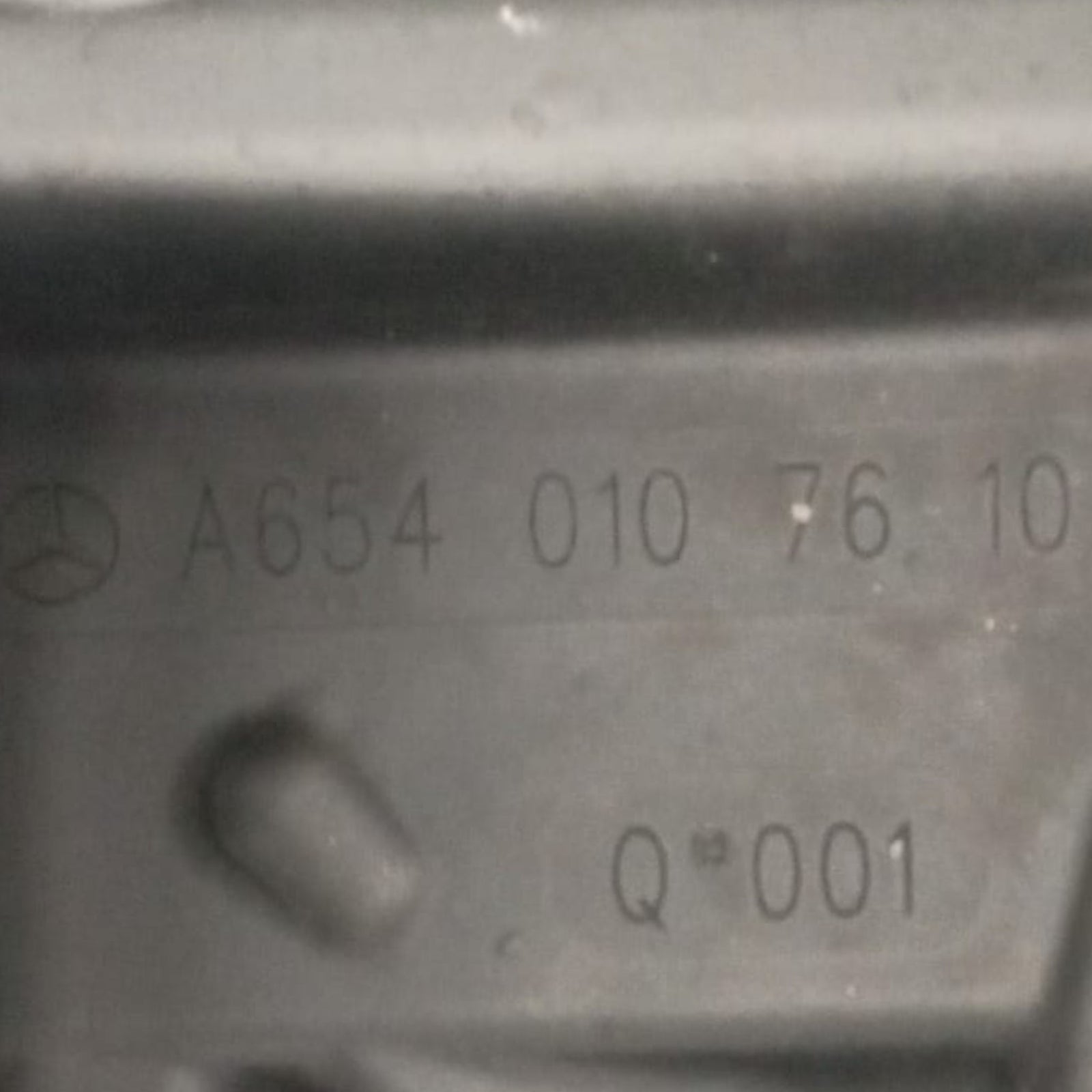 Carter / pokrov motorja mercedes benz cla 180 koda . a6540107610 1.5 dizel 2019 > 