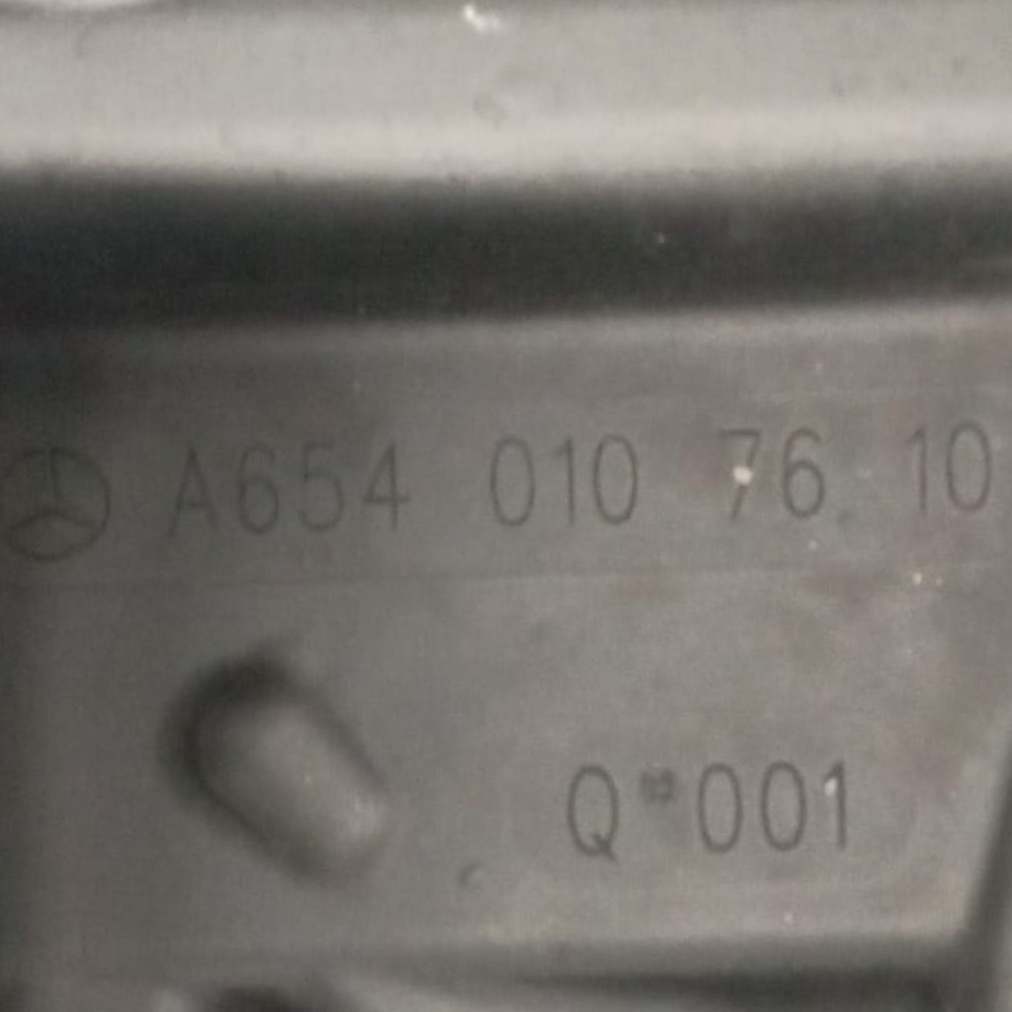 Carter / pokrov motorja mercedes benz cla 180 koda . a6540107610 1.5 dizel 2019 > 