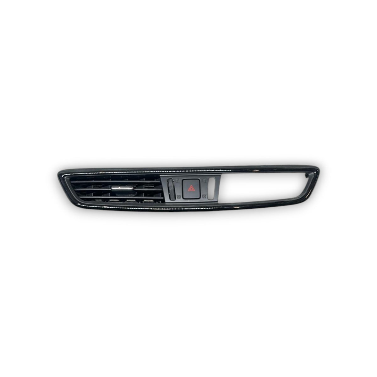 Въздушен отвор централна конзола Nissan X - Trail (T32) код.687504ce0a (2014 &gt; 2020) + бутон 
