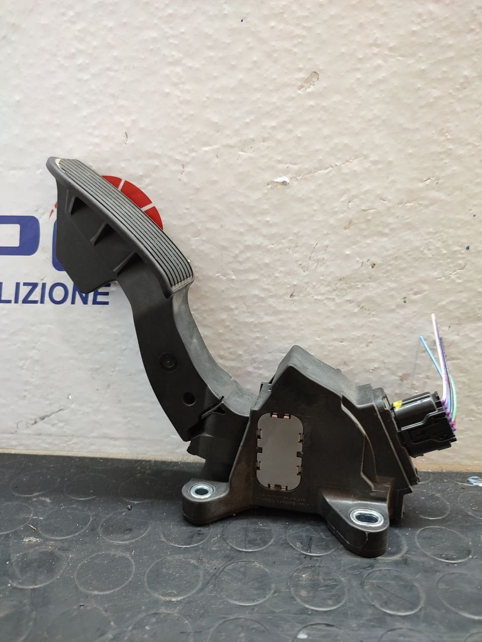 Acceleratore / Potenziometro TOYOTA AYGO 1.0 II serie b cod: 78110-0H040 - F&P CRASH SRLS - Ricambi Usati