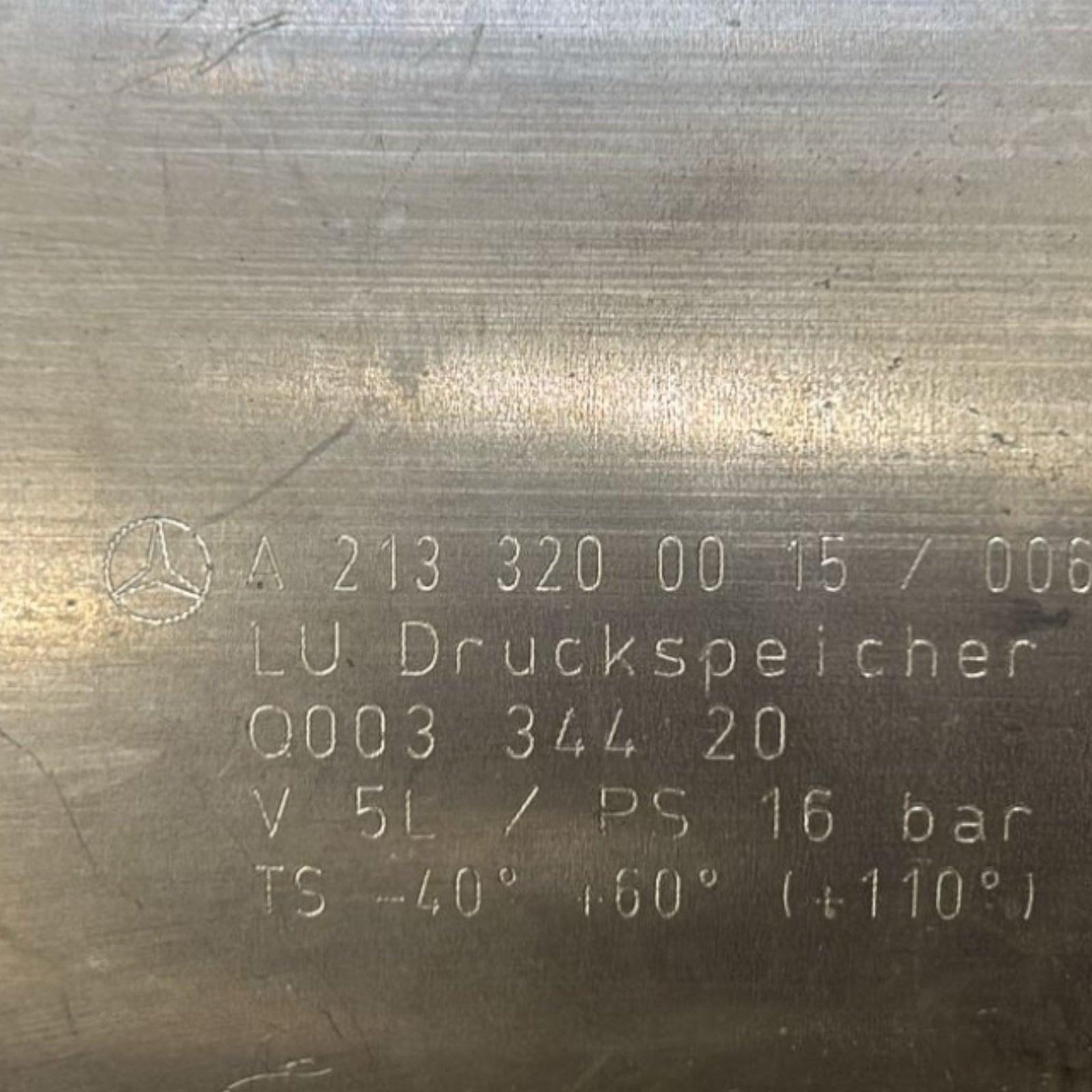 Accumulatore Pressione Sospensioni Mercedes Benz GLC (X253) cod.A2133200015 (2015 > 2022) - F&P CRASH SRLS - Ricambi Usati