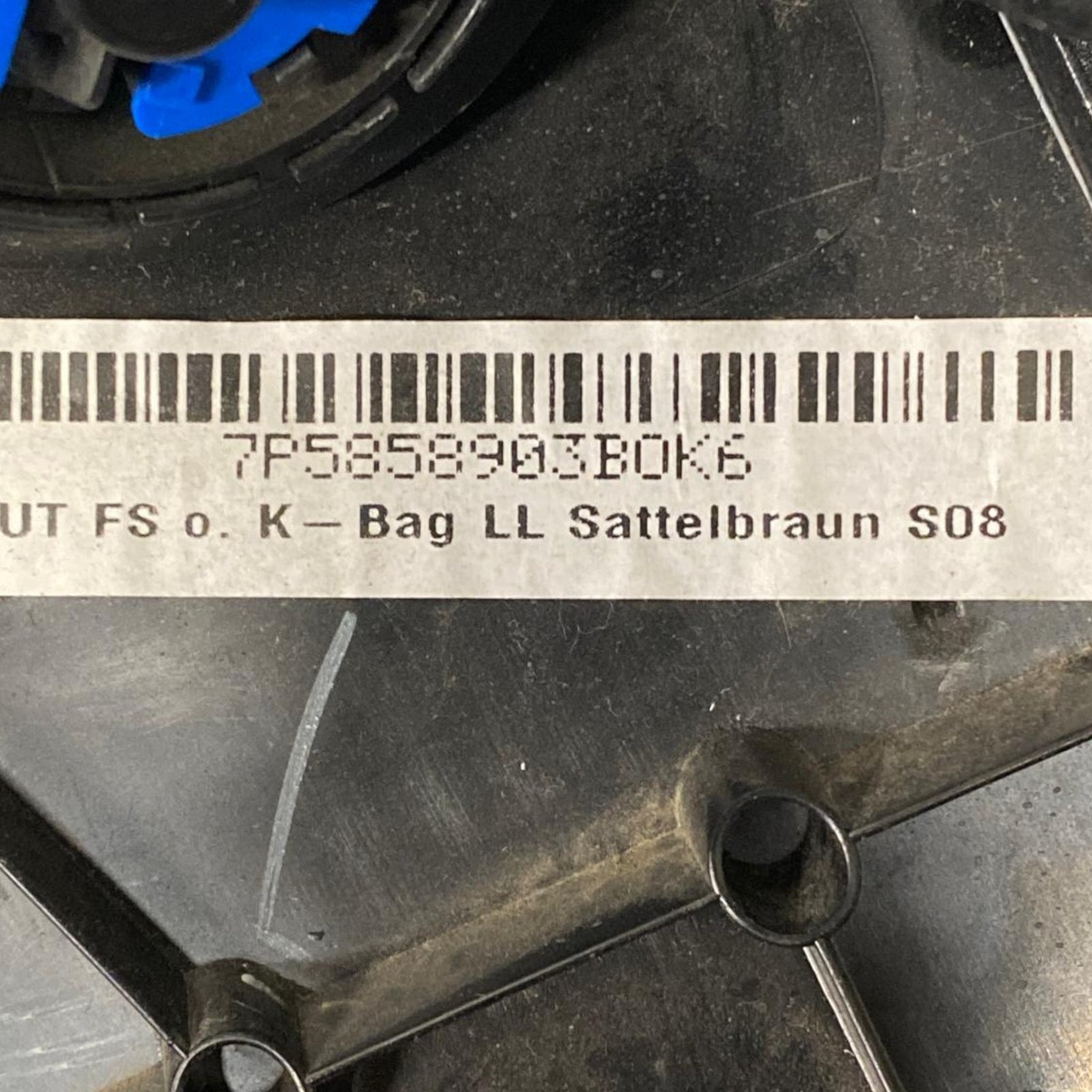 Rivestimento cruscotto inferiore +comandi luci + interruttore freno di stazionamento porsche cayenne ii 92a (2010-2017) Cod: 7p5858903