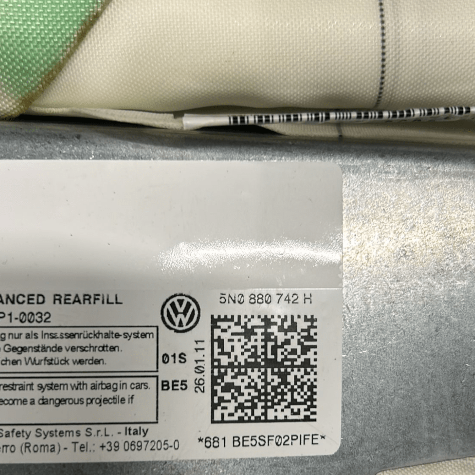 Airbag A Tendina Anteriore Destra Volkswagen Tiguan 5N cod:5N0880742H (2007 - 2016) - F&P CRASH SRLS - Ricambi Usati