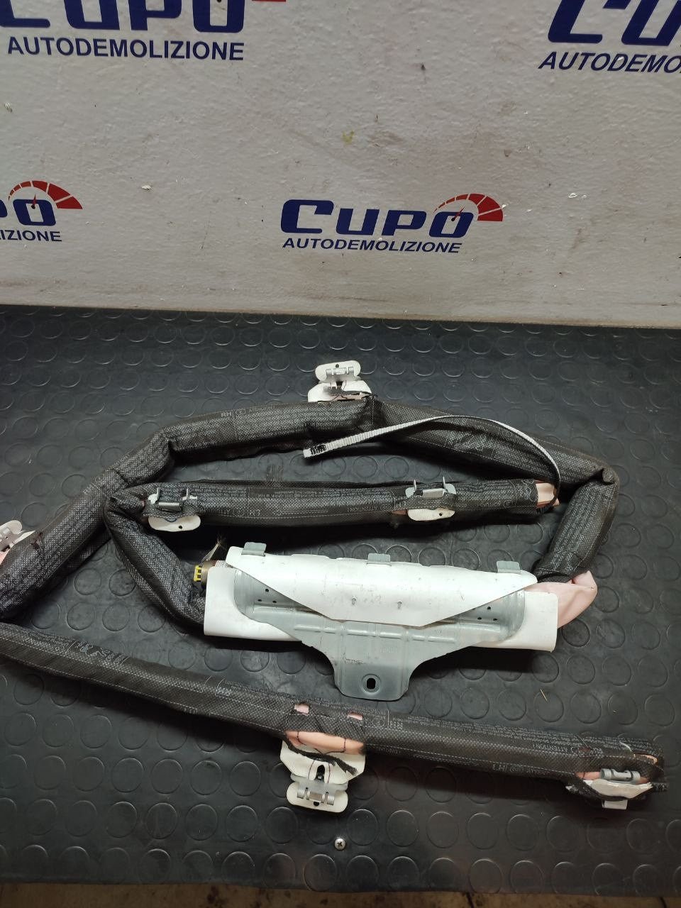 Airbag A Tendina Laterale Sinistro Peugeot 5008 (2013) Cod: 9801665880 - F&P CRASH SRLS - Ricambi Usati