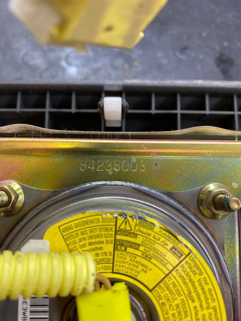 Airbag lato passeggero Suzuki jimny cod:84235003 - F&P CRASH SRLS - Ricambi Usati