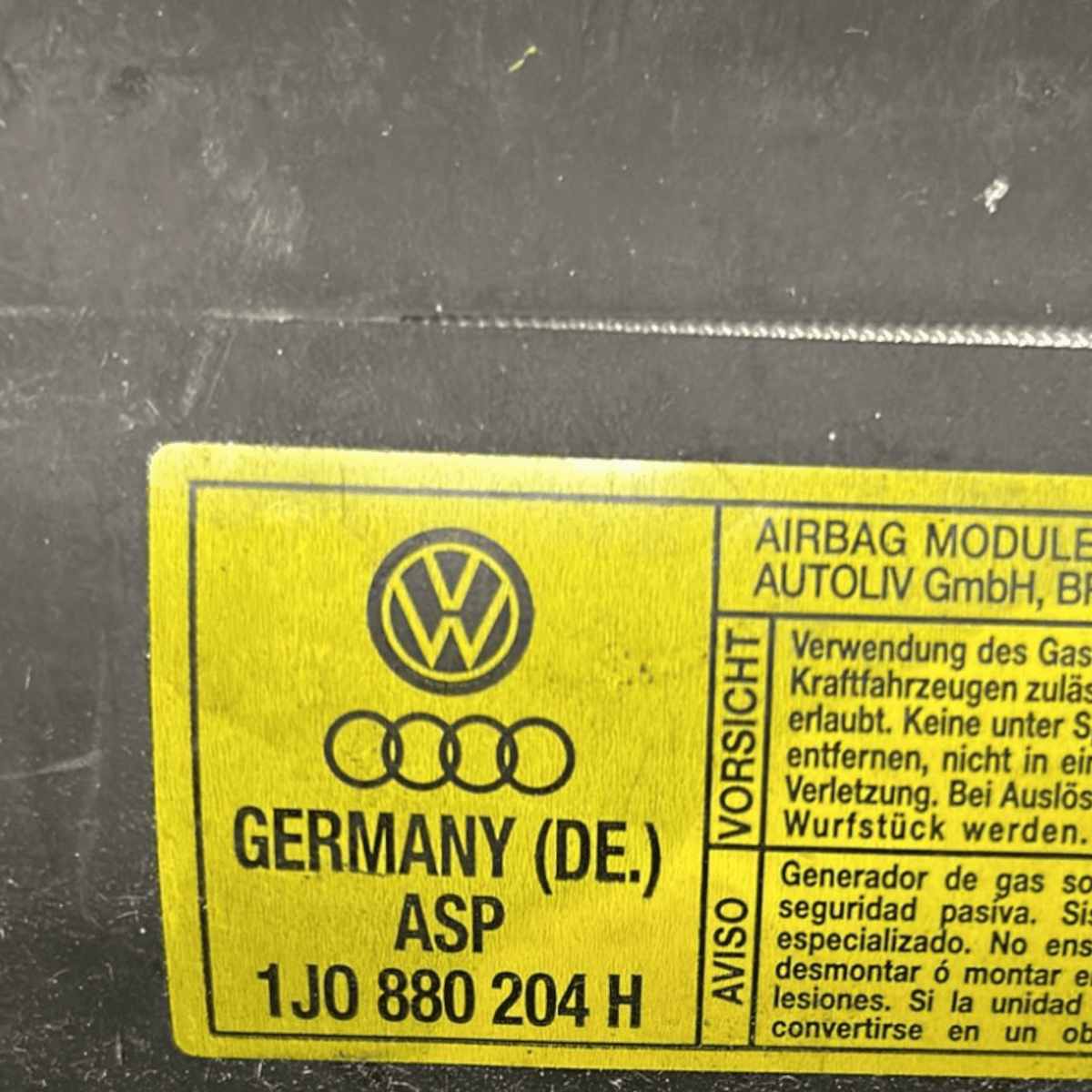 Airbag Passeggero Volkswagen Golf IV cod:1J0880204H (1997 > 2004) - F&P CRASH SRLS - Ricambi Usati