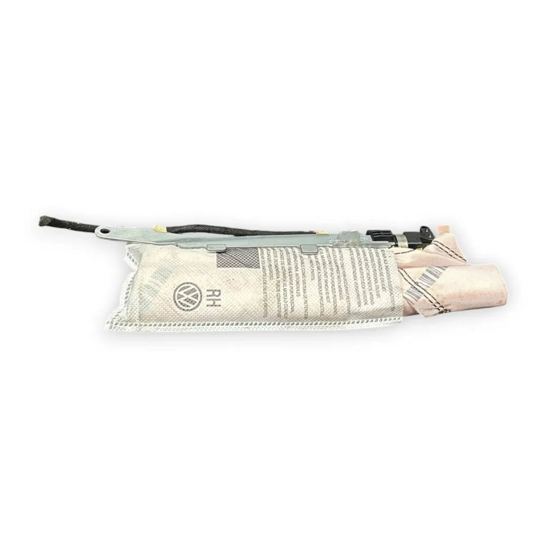 Airbag sedile sinistro Volkswagen Golf cod. 5G0880241 - F&P CRASH SRL - Ricambi Usati