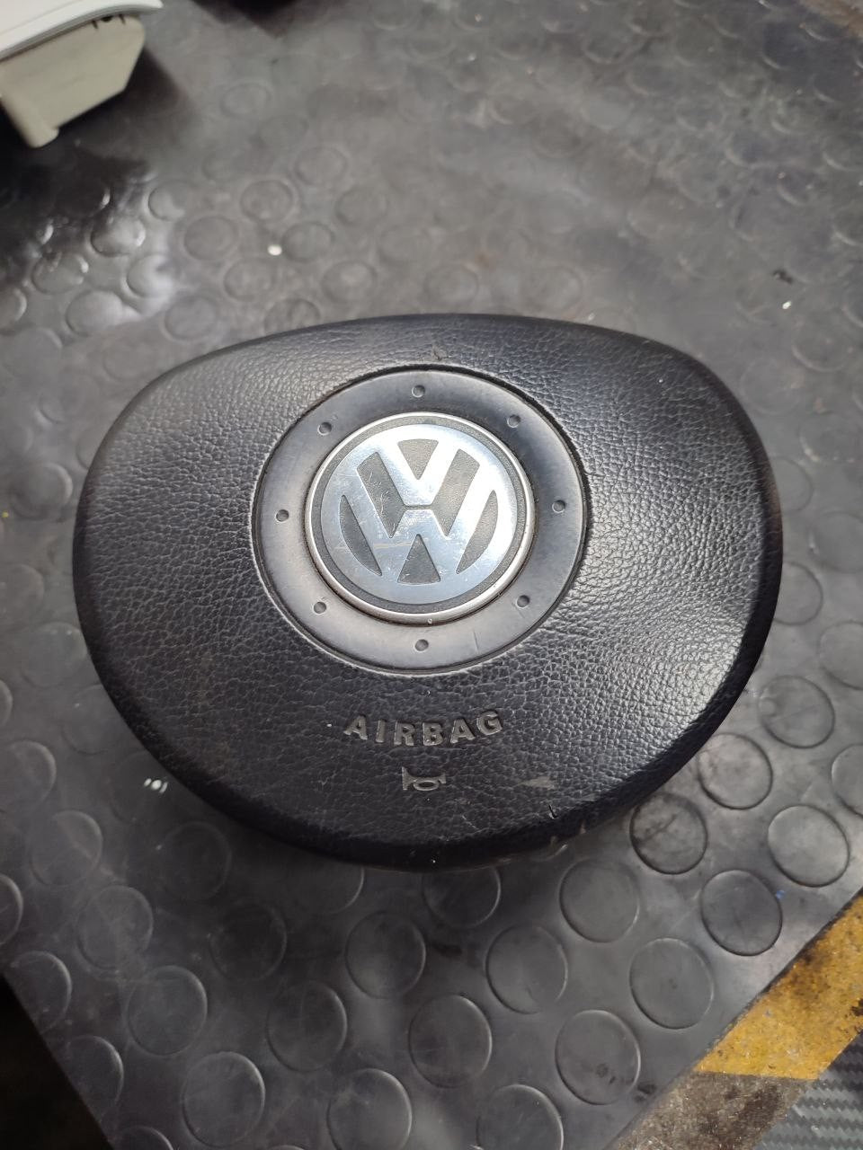 Airbag volante guidatore Volkswagen Polo 1.4 tdi ( 2006 ) cod 0012w0 - F&P CRASH SRLS - Ricambi Usati