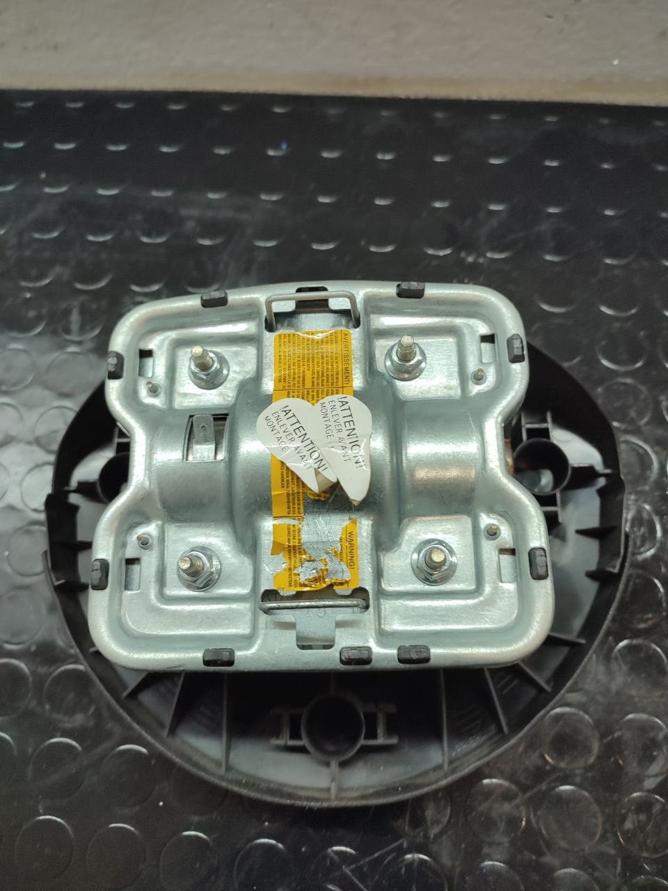 Airbag Volante / Sterzo RENAULT CLIO III 1.2 (2010) B cod: 8200677493 - F&P CRASH SRLS - Ricambi Usati