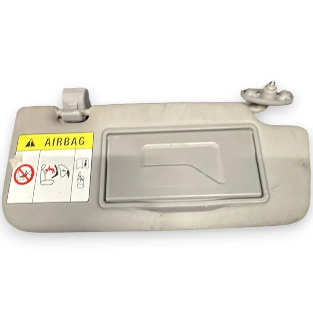 Aletta parasole destra anteriore SsangYong Tivoli dal 2018 OEM 7614035100EBB