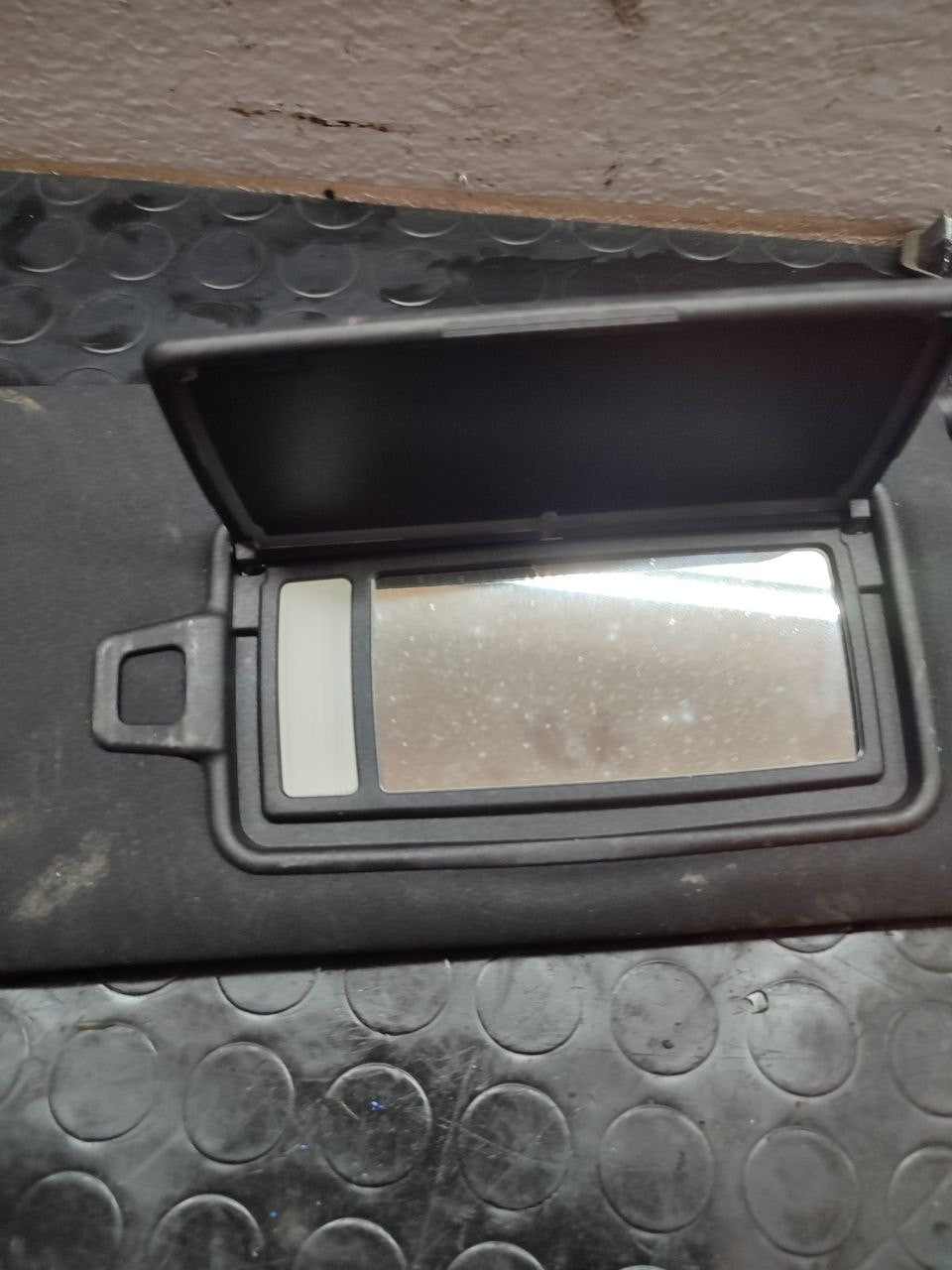 Aletta parasole lato destro passeggero Jaguar XE ( 2015 ) - F&P CRASH SRLS - Ricambi Usati