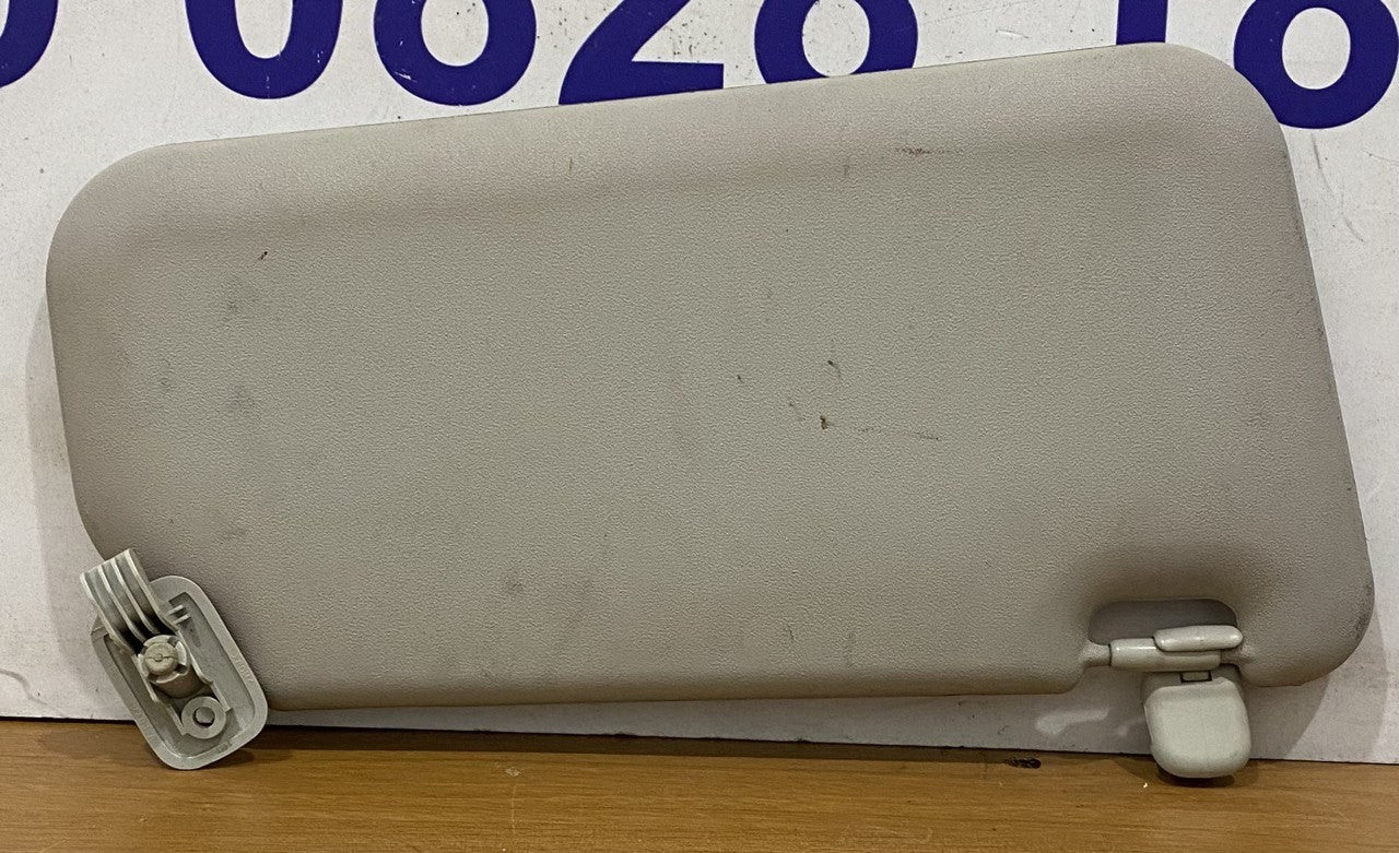 Aletta Parasole Lato Guidatore Mazda 2 2012 J48J - F&P CRASH SRLS - Ricambi Usati