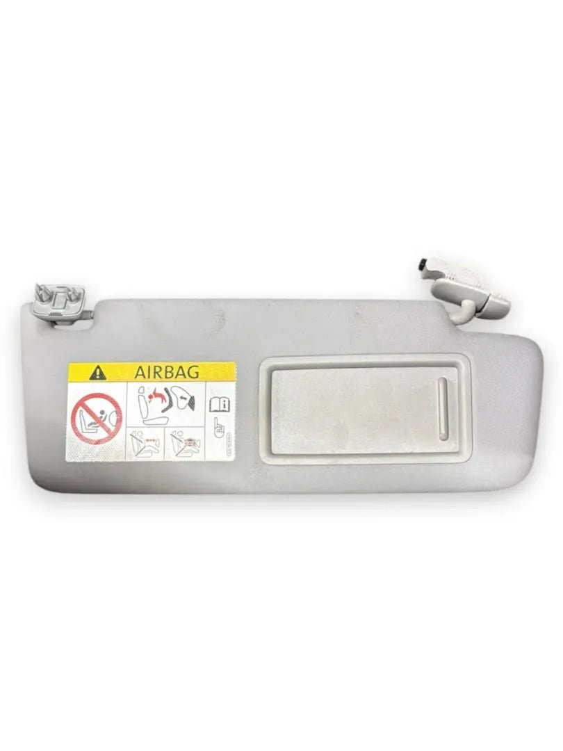 Aletta parasole parabrezza destra Audi A4 8W OEM 8W0857552A7C0 - F&P CRASH SRL - Ricambi Usati