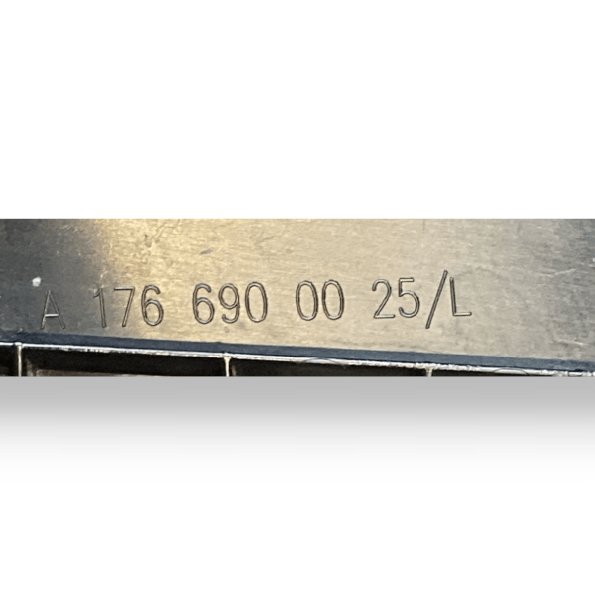 allestimento montante anteriore interno sinistro mercedes classe a w176 cod:1766900025 (2012 - 2018) - F&P CRASH SRLS - Ricambi Usati