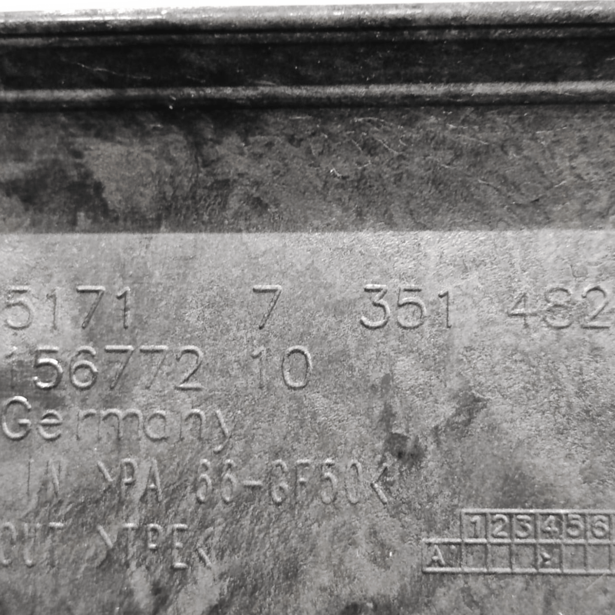 Alloggio Batteria Mini Clubman F54 COD: 51717351482 (2015 - 2024) - F&P CRASH SRLS - Ricambi Usati