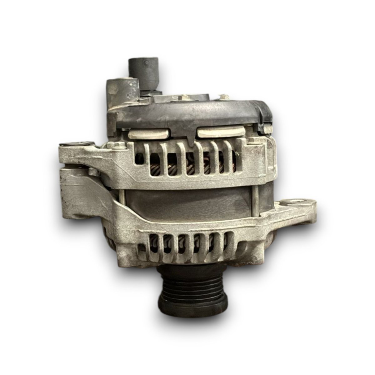 Alternator alfa romeo stelvio code . 50559544c758 2.2 diesel (2016 >) - F&P CRASH SRL - Used Parts