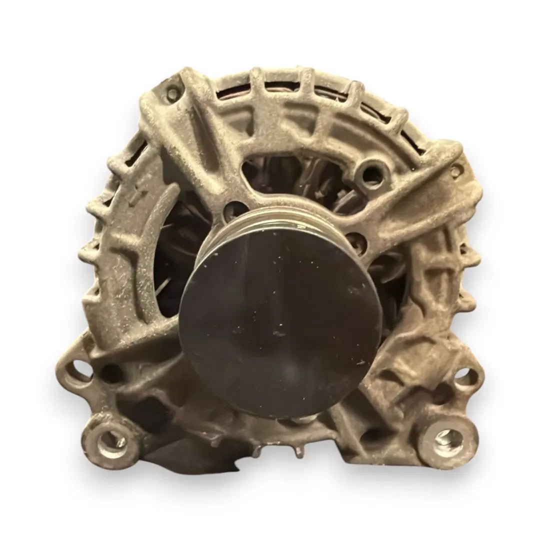 Alternatore Audi A3 8V OEM 03L903023LX - F&amp;P CRASH SRL - Ricambi Usati