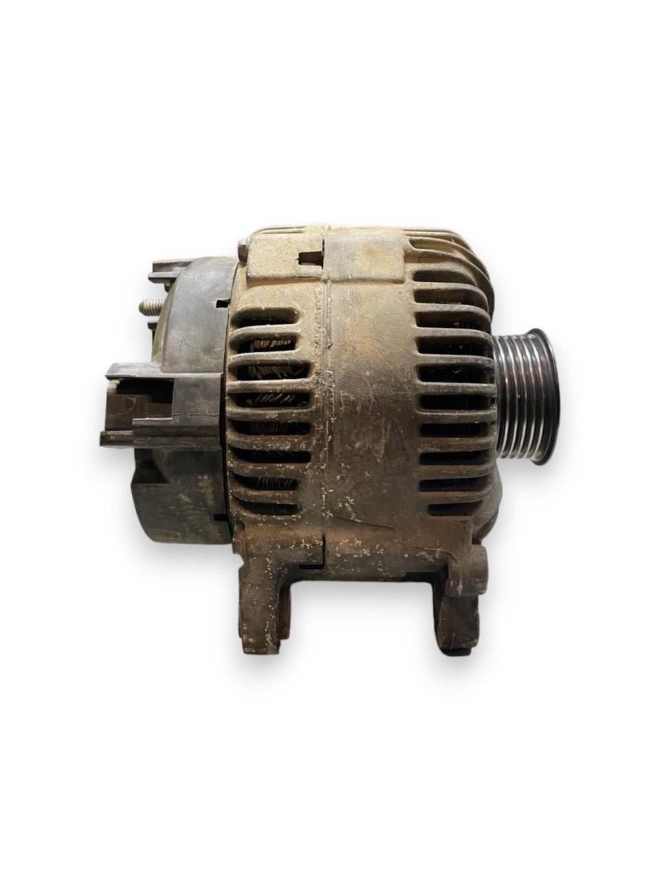 Alternatore Audi A6 3.0 tdi (2010) cod: 059903015R - F&P CRASH SRLS - Ricambi Usati