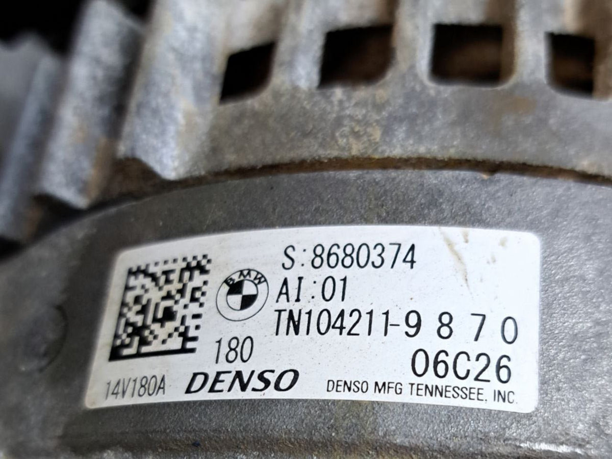 Alternatore BMW Serie 1 ( F40 - 2022 ) 1.5d COD:8680374 - F&P CRASH SRLS - Ricambi Usati