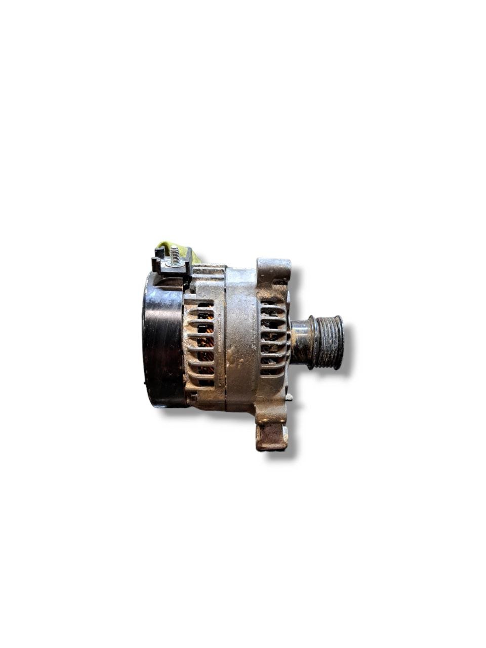 Alternatore BMW Serie 1 ( F40 - 2022 ) 1.5d COD:8680374 - F&P CRASH SRLS - Ricambi Usati