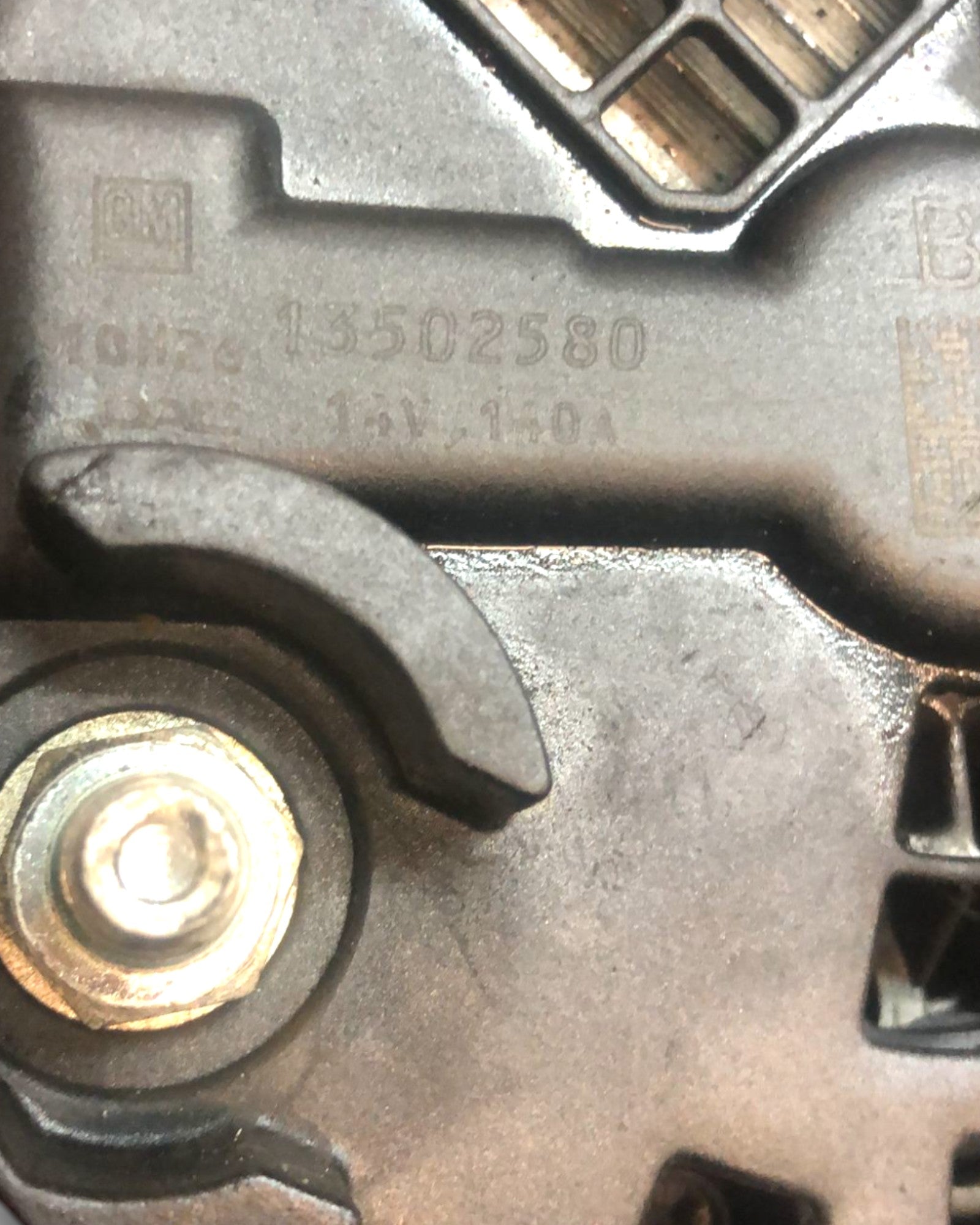 Alternatore Chevrolet Cruze 2.0 Diesel (2009 > 2023) cod:13502580 - F&P CRASH SRLS - Ricambi Usati