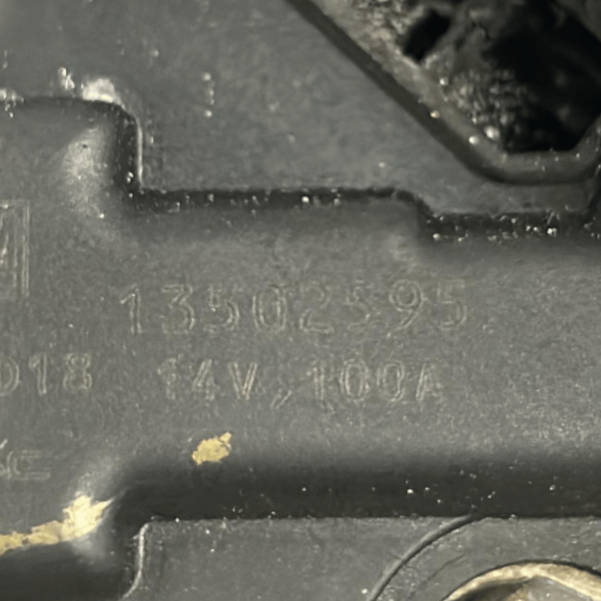 Alternatore Chevrolet Cruze LS cod.13502595 1.6 Benzina (2009 > 2023) - F&P CRASH SRLS - Ricambi Usati