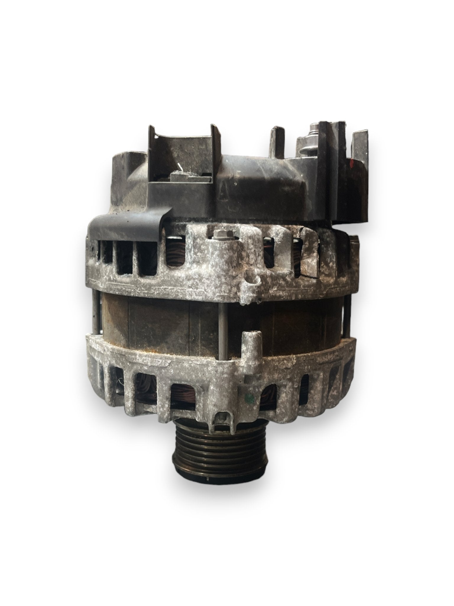 Alternatore Dacia Duster ( 2010 - 1.5d ) cod : 231004402R - F&P CRASH SRLS - Ricambi Usati