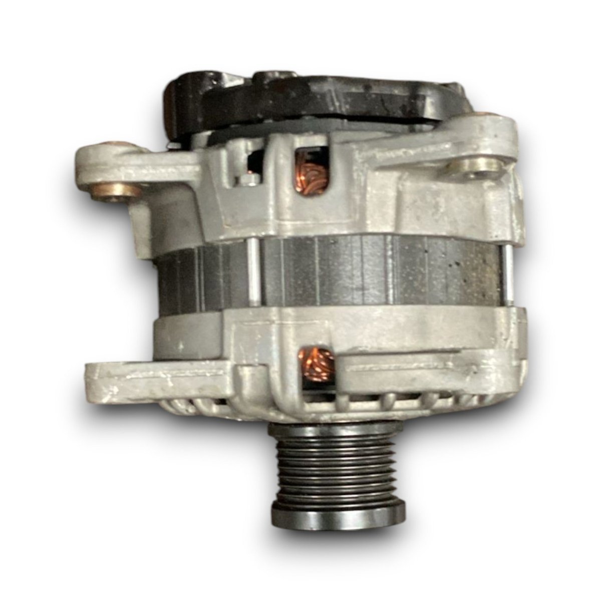 Alternatore Dacia Jogger cod . 231002175r 1.0 benzina (2021 >) - F&P CRASH SRL - Ricambi Usati